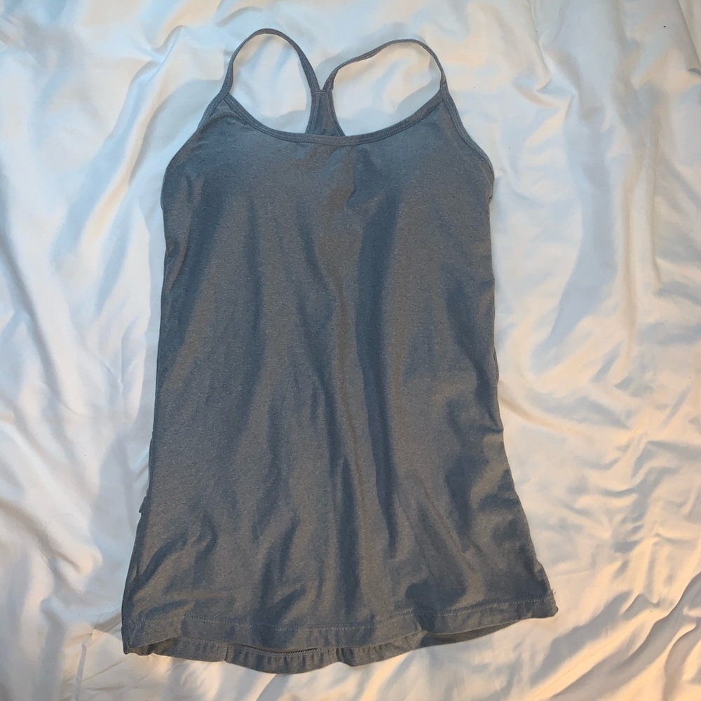 grey workout tank